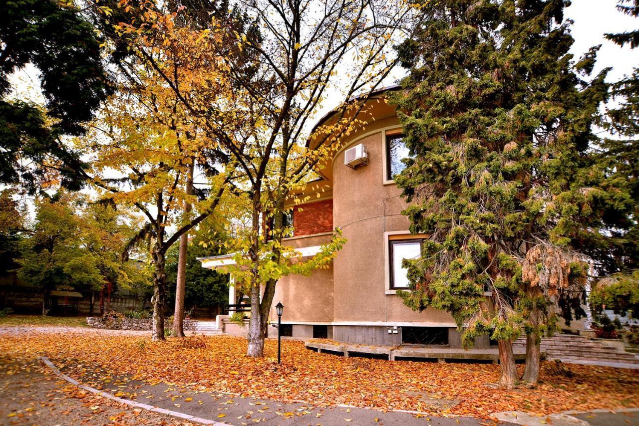 Hotel Casa Negustorului Deva Exterior foto